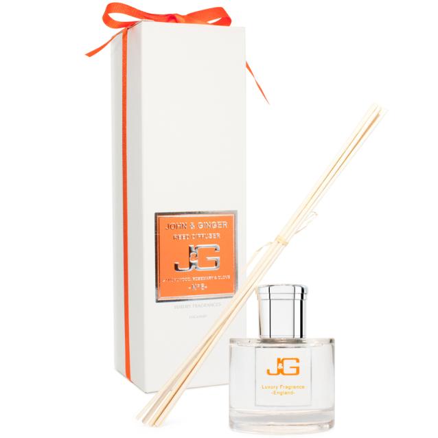 Reed Diffuser Number 6 With Sandalwood And Clove Reed Diffuser Number 6 With Sandalwood And Clove